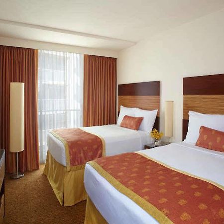 Hotel Orchid Kochi Extérieur photo