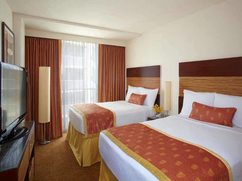 Hotel Orchid Kochi Extérieur photo